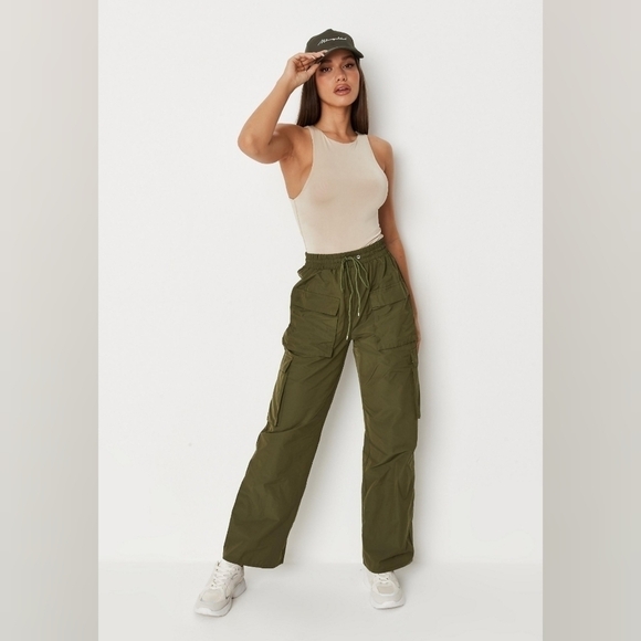 NWT Missguided Slate Nylon Straight Leg Cargo Trousers Size 14 - Picture 11 of 13